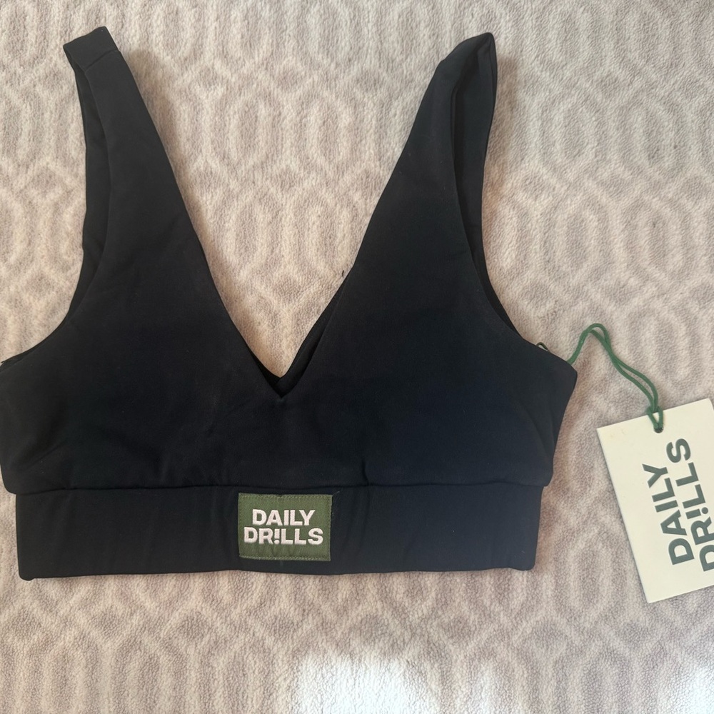 Daily Drills V-Neck Black Sports Bra